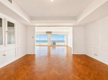 Departamento · 185m² · 3 Dormitorios · 1 Cochera · Venta Exclusivo Departamento de 3 Dorm. con Cochera y Baulera en Barrio Martin