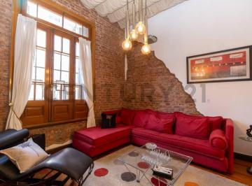 Casa · 164m² · 5 Ambientes · 2 Cocheras · Casa en Venta en La Plata