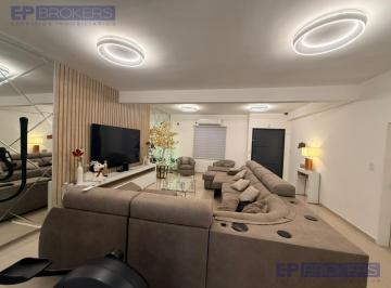 Casa · 180m² · 4 Ambientes · 2 Cocheras · Casa en Alquiler 4 Ambientes Impecable Gran Zona