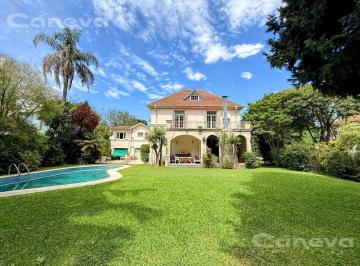 Casa · 425m² · 9 Ambientes · 2 Cocheras · Casa en Vicente López