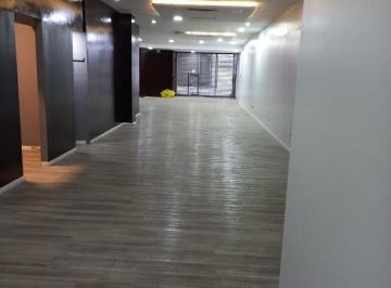 Local comercial · 330m² · Alquiler de Local en Tacuarí Al 200
