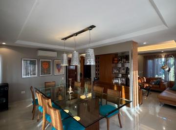 Casa · 800m² · 5 Ambientes · 2 Cocheras · Casa en Venta - Country del Pilar