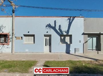 Casa · 153m² · 2 Dormitorios · Casa en Las Rosas
