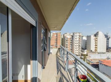 Departamento · 51m² · 2 Ambientes · Departamento de 2 Ambientes Piso Alto con Mucha Luz, Impecbale Estado