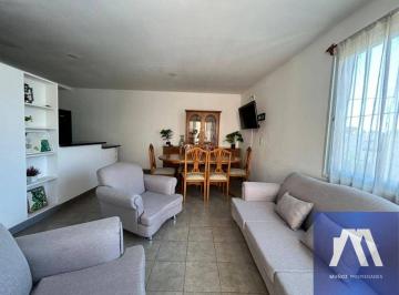Departamento de 4 ambientes, Las Cañas · Departamento en Venta C/ Cochera en Las Cañas