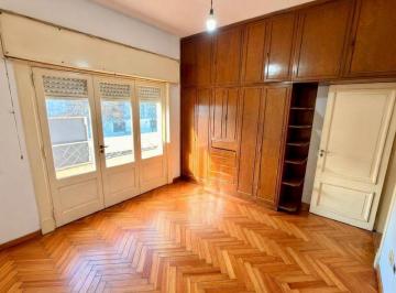 Casa · 216m² · 9 Ambientes · 1 Cochera · Casa 9 Ambientes 5 Dorm.. | Erezcano Al 3100