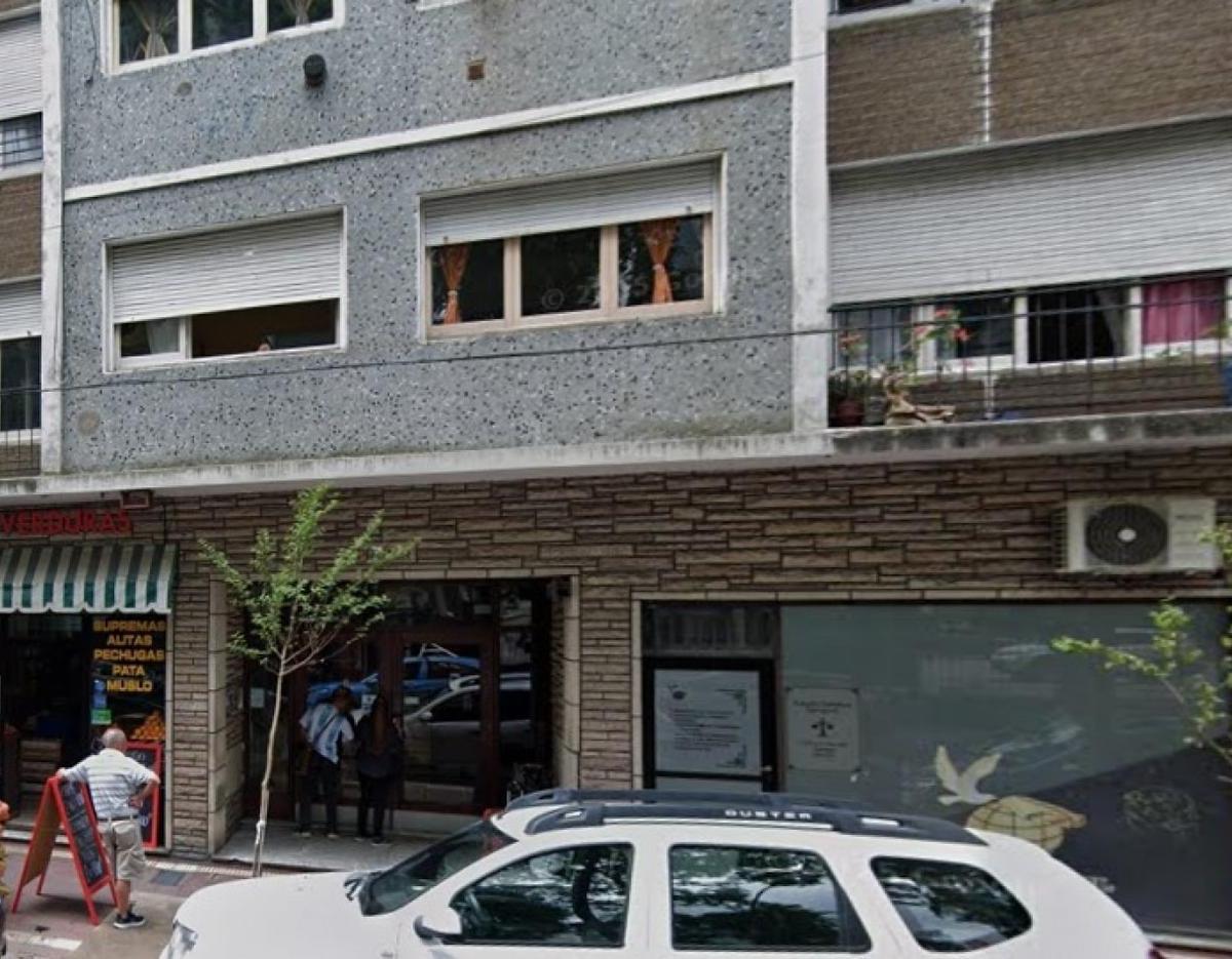Departamento 2 amb, 44m² en primer piso — Almirante Brown