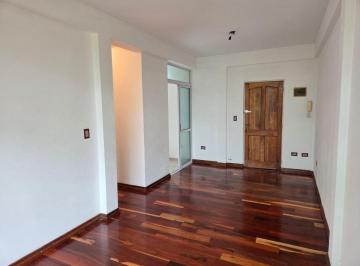 Departamento de 2 ambientes, La Plata · Departamento Alquiler - 2 Entre 61 y 62 - Excelente Estado - un Dormitorio - Baja de Valor