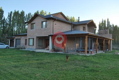 Terreno · 356m² · 9 Ambientes · 2 Cocheras