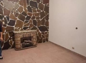 Casa · 142m² · 4 Ambientes · 1 Cochera · Casa en Ramos Mejia