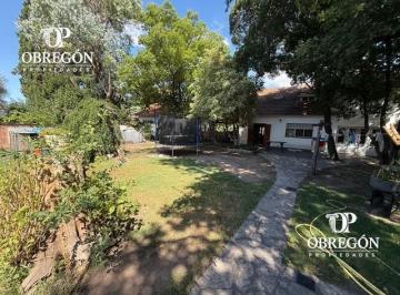 Casa · 250m² · 7 Ambientes · 2 Cocheras · Venta Oportunidad Casa Quinta Chalet 7ambientes Quincho Pileta Parque 860 m - Burzaco