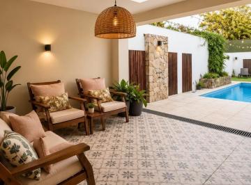Casa · 300m² · 5 Ambientes · Venta | Casa | Hurlingham | Reciclada | Jardin | Pileta | Parrilla | 300 m | Cochera