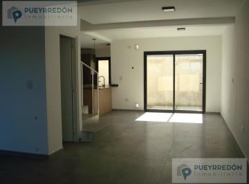 Casa · 120m² · 4 Ambientes · 1 Cochera · Duplex en Venta en Colinas de Manantiales