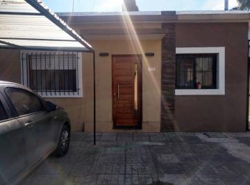 Casa de 3 ambientes, Ituzaingó · Casa Americana de 3 Ambientes con Parque y Piscina. a 5 Cuadras de Santa Rosa