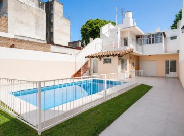 Casa · 210m² · 5 Ambientes · 3 Cocheras · Venta Velez Sarfield/ Floresta Casa 5 Amb - Pileta - Quincho - Garage