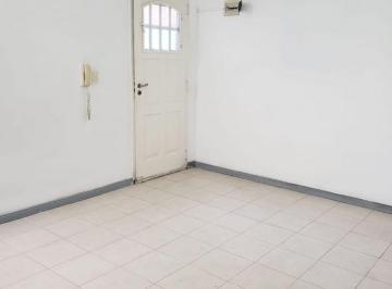 Departamento de 2 ambientes, Lanús · Departamento Tipo Casa con Terraza Dos Ambientes en Alquiler Lanus