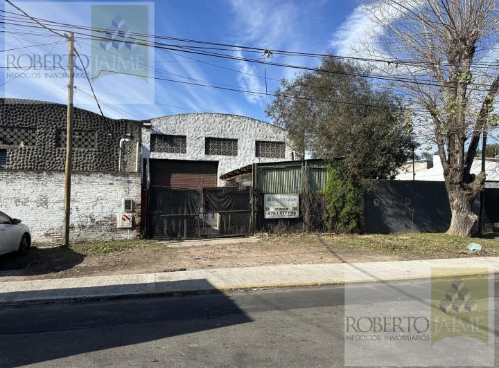 Bodega-Galpón · 260m² · 3 Ambientes · 2 Cocheras