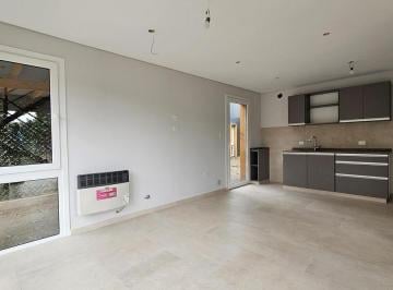 Casa · 70m² · 3 Ambientes · 1 Cochera · Casa en Venta - Dina Huapi - Apto Credito