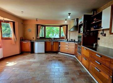 Casa · 1125m² · 9 Ambientes · Casa en Venta - Barrio Las Margaritas