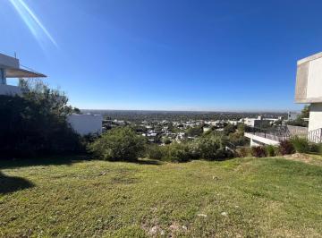 Terreno · 1100m² · Terreno a La Venta en La Rufina, Pendiente Negativa, excelente Vista Al Barrio y Ciudad.