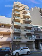 Departamento · 40m² · 2 Ambientes · Alquiler Apto Profesional. 2 Ambientes con Balcon y Terraza Propia. Pringles Al 400. Almagro