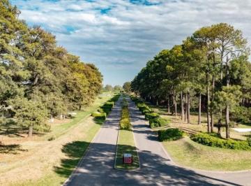 Terreno · 1650m² · 1 Ambiente · Terreno Lote en Venta en Pinares Cc, Exaltación de La Cruz, G. B. a. Zona Norte