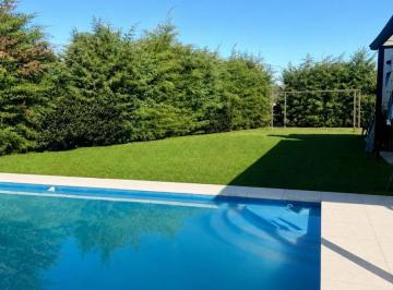 Casa · 126m² · 4 Ambientes · 2 Cocheras · En Venta/ Casa/ Barrio El Ensueño/ Ingeniero Maschwitz