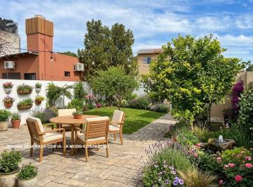 Casa · 104m² · 4 Ambientes · Casa Chalet en Venta en Boulogne, San Isidro, G. B. a. Zona Norte
