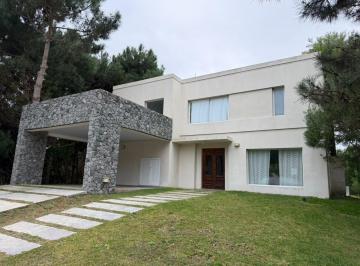 Casa · 222m² · 6 Ambientes · 2 Cocheras · Casa en Venta en Costa Esmeralda, Golf 2 387