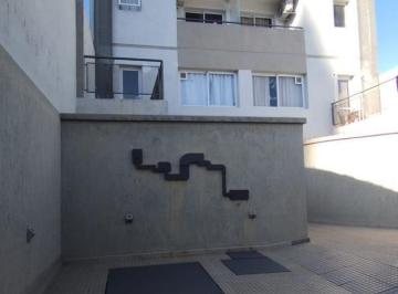 Departamento · 30m² · 1 Ambiente · 1 Cochera · Alquiler! Depto 1 Dormitorio - 2 Patios - Cochera