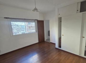 PH · 50m² · 2 Ambientes · PH en Alquiler 43 14 y 15