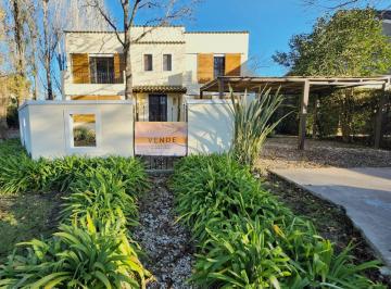 Casa · 194m² · 4 Ambientes · 2 Cocheras · Venta Casa 4 Ambientes Barrancos Altos del Pilar con Pileta