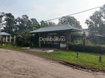Quinta vacacional · 1044m² · 3 Ambientes · 6 Cocheras · Casa Quinta en Venta en Moreno, G. B. a. Zona Oeste, Argentina