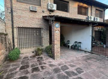 PH · 125m² · 4 Ambientes · 1 Cochera · PH en Don Torcuato