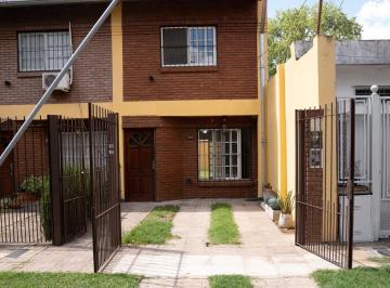 PH · 60m² · 3 Ambientes · 1 Cochera · PH en Carapachay