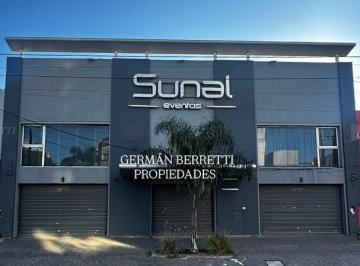 Local comercial · 800m² · 4 Cocheras · Local en Alquiler en Lanús Oeste, Lanús, G. B. a. Zona Sur