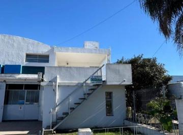 Local comercial de 4 ambientes, Córdoba · Alquiler Depto Para Uso Comercial - 2 Dorm. - Sobre Av Valparaiso - Excelente Ubicacion