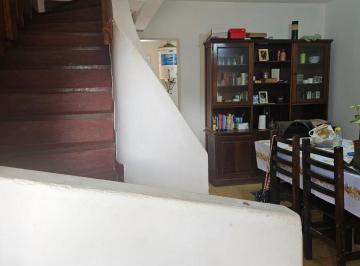 Casa · 61m² · 5 Ambientes · 1 Cochera · Duplex en Venta en Villa Elisa