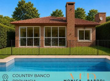 Casa · 135m² · 4 Ambientes · 1 Cochera · Casa Remodelada a Nueva en Venta en Country Banco Provincia – 4 Ambientes en Lote de 390 m²