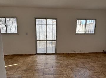 Casa · 100m² · 4 Ambientes · 1 Cochera · Alquilo Duplex 2 Dorm. B° Jorge Newbery
