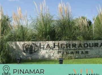 Casa · 254m² · 4 Ambientes · 1 Cochera · Casa de 4 Ambientes en Venta en La Herradura, Pinamar