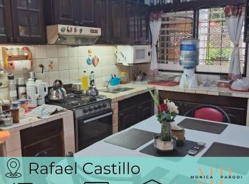 Casa · 250m² · 3 Ambientes · 2 Cocheras · Casa en Venta en Rafael Castillo – 3 Ambientes con Garage Doble y Potencial de Ampliación