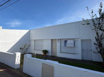 Casa · 90m² · 3 Ambientes · Casa de 2 Dorm. en Alquiler en 524 E 7 y 8