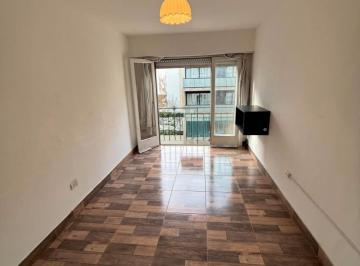 Departamento · 21m² · 1 Ambiente · Departamento 1 Amb en Estado Original a La Calle en Aldrey