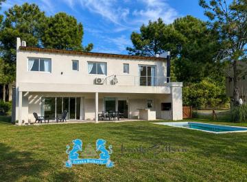 Casa de 4 ambientes, Costa Esmeralda · Casa Alquiler con Minimos de 4 Dias Costa Esmeralda
