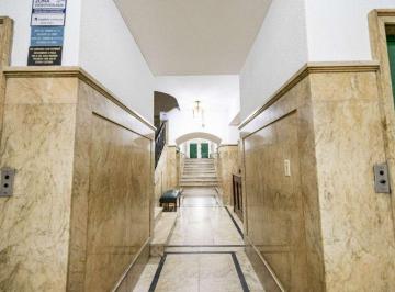 Departamento · 94m² · 5 Ambientes · Apartamento Alquiler 3 Dorm. Av 18 de Julio