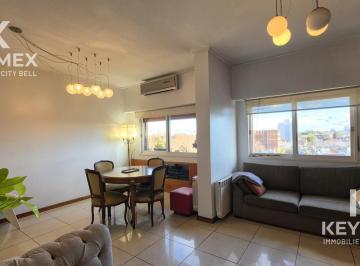 Departamento · 80m² · 3 Ambientes · Venta Departamento Dos Dorm. con Cochera