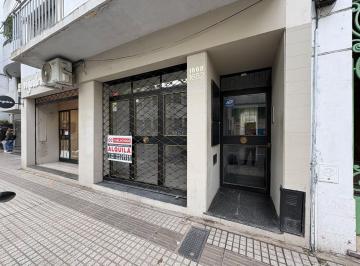 Local comercial · 30m² · Departamento en Centro