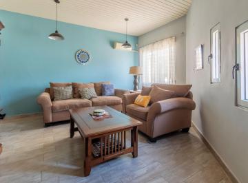 PH · 83m² · 3 Ambientes · Venta PH de 3 Ambientes Al Frente con Terraza Barrio Versalles