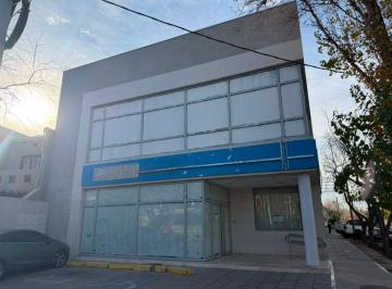 Local comercial de 4 ambientes, Villa Nueva · Importante Local Comercial Calle Azcuénaga Guaymallén